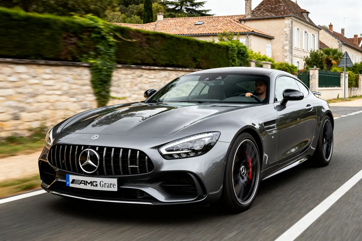 Mercedes-AMG Gran Turismo : Le concept-car hybrid puissant et unique